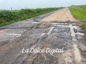 Entre 75 y 90 mm el acumulado de lluvias en la zona y se complican los caminos rurales