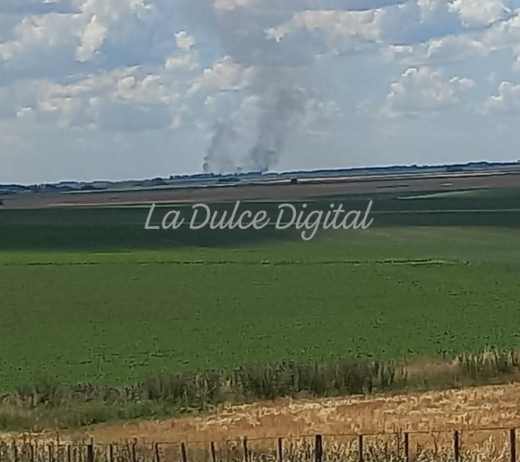 Incendio en un campo cercano a Juan N. Fernandez