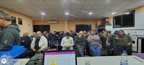 Bomberos Voluntarios realizó la distribución de cargos